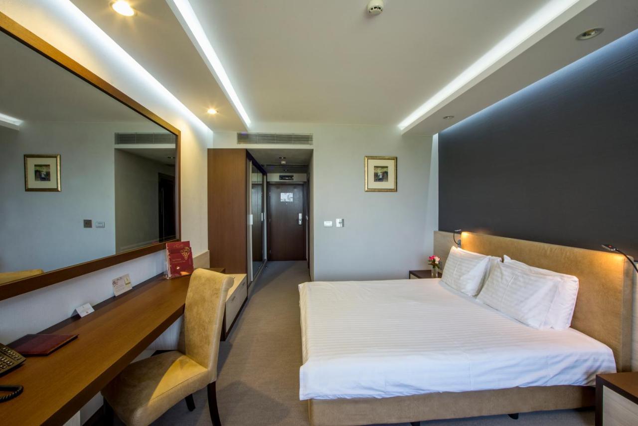 Uva Nestum Wine & Spa Gotse Delchev ภายนอก รูปภาพ